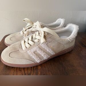Back 70 Streetwear Suede and Sherpa Women's Sneakers Size 40